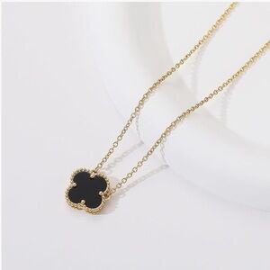 18K Gold Clover Pendant Necklace Black Enamel Four Leaf Charm Van Cleef Style